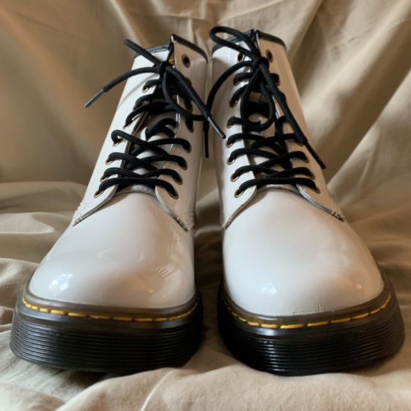 Dr Martens 'Vavala Combat Boots' in white patent leather - Picture 4 of 12